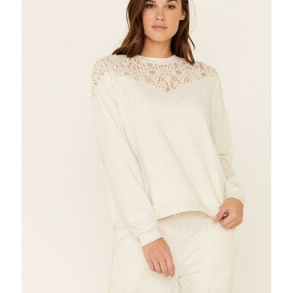 NWOT Beyond The Radar Women's Oatmeal Lace Yoke Crew Top Sweater Pullover L lace - Picture 3 of 8